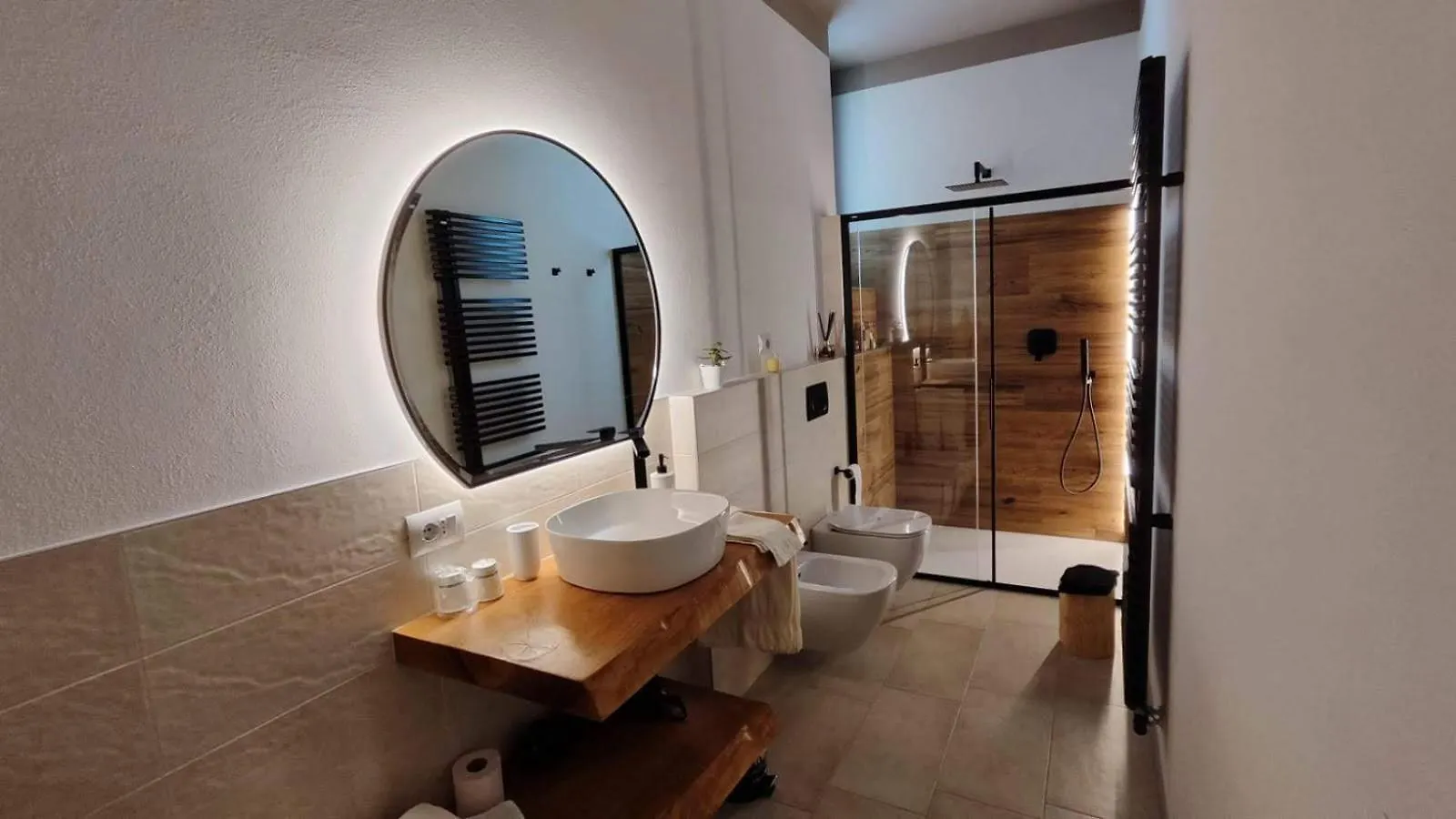 Alojamento de Acomodação e Pequeno-almoço B&B Arcobaleno - 2 Min Walk To Bernina Express Tirano Itália